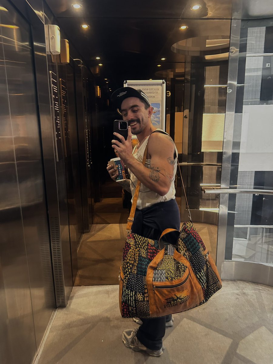 Nos devolvemos con maletica africana. 🇰🇪