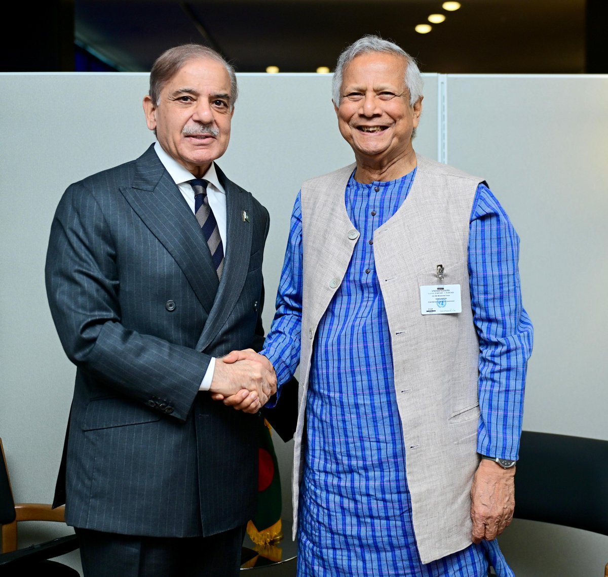 Prime Minister Muhammad Shehbaz Sharif held a bilateral meeting with Chief Adviser of Bangladesh Prof. Muhammad Yunus on the sidelines of 80th Session of UNGA. 

During the warm and cordial meeting, the two leaders reviewed the current state of Pakistan-Bangladesh bilateral