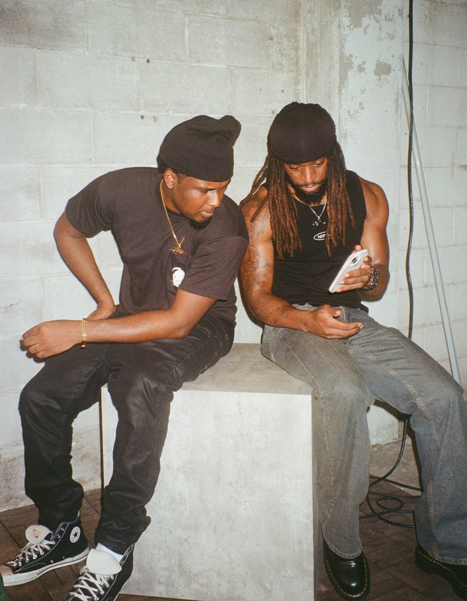 dk (@derrkio) on Twitter photo 