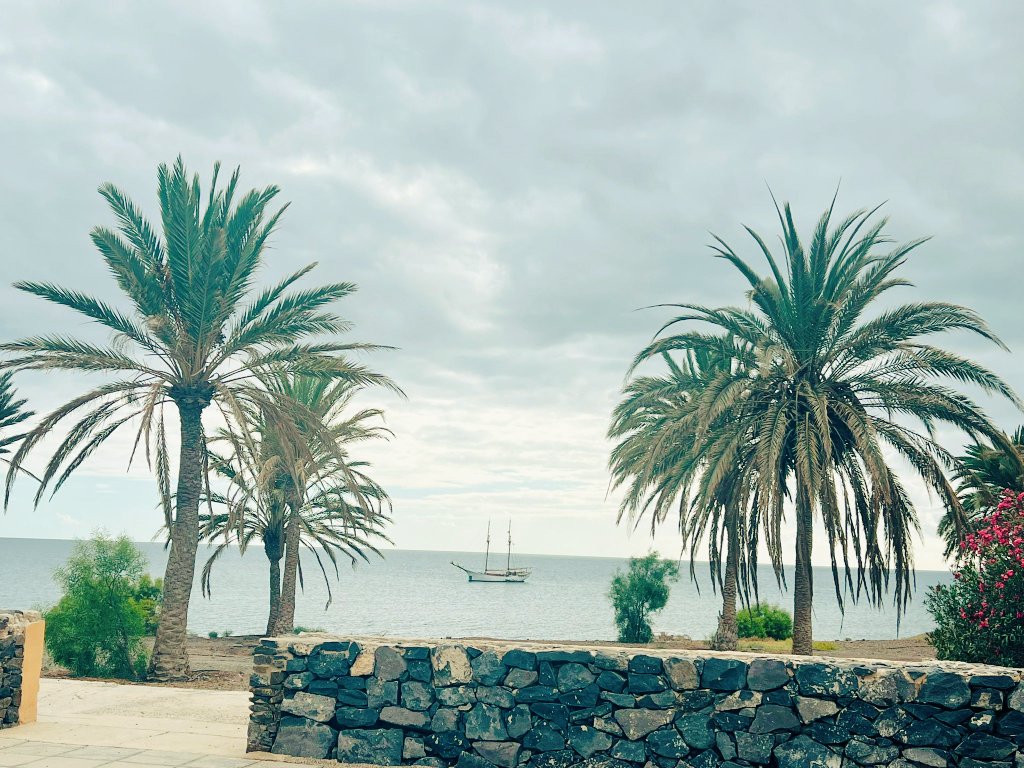 Rincones con encanto  .. atardecer desde la zona  del Aceitún, Gran Tarajal .

#ataredcer 
#rincones 
#septiembre2025 
#elAceitún