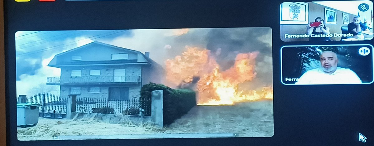 🔥🔥 Hoy en Ponferrada hablamos de incendios e interfaz con <a href="/ferrandalmau78/">Ferran Dalmau - Rovira</a>, y desmontamos #ecomitos como el #racismoforestal

🙏 Forestconsejo de hoy: ojo con tu seto

🚩Recomendación: descárgate el manual de pirojardinería 🔥🌳
ddgi.cat/ddgi/docNivell…

Y una petición (1/2)👇