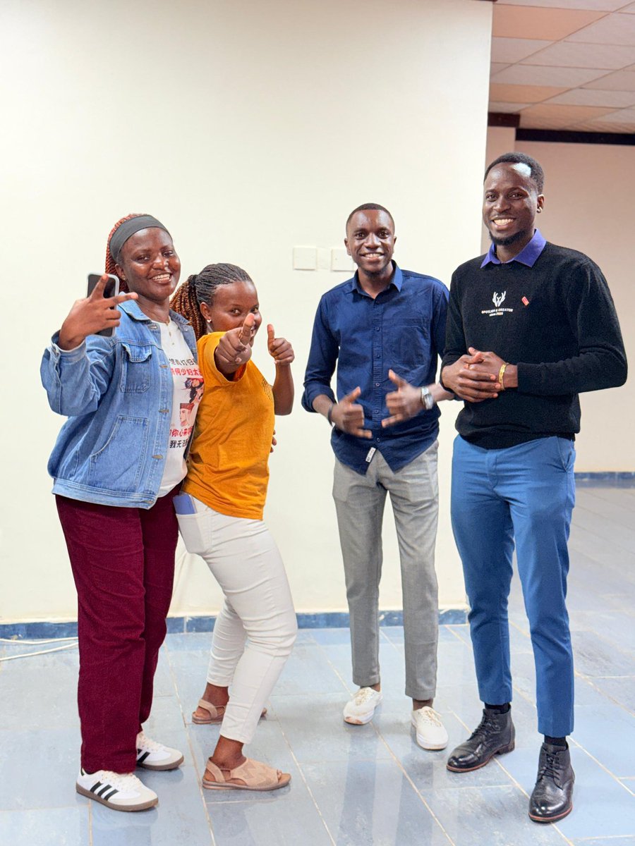 rctnakawamubs's tweet photo. Thursdays are for motherclub. Thank you for always hosting us ❤️

#Unite4Good9213 
#ThisIsRotaract 
#RotaryEyamba https://t.co/zR4KsF4Iun