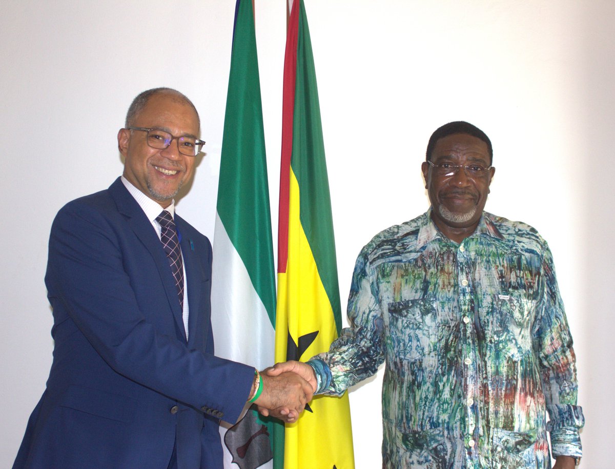Renforcement des liens historiques avec l’Ambassadeur de Guinée Équatoriale 🇬🇶, M. Bernardino Mba Ondo Mikue, pour réaffirmer l’amitié et la coopération de longue date avec São Tomé-et-Príncipe 🇸🇹, aujourd’hui consolidées dans le cadre des Nations Unies.
#PNUDSTP #Diplomatie