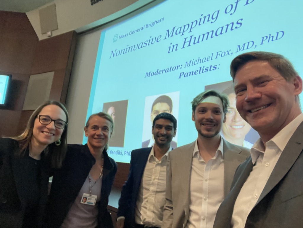 foxmdphd's tweet image. Honored to moderate a panel on noninvasive mapping of human brain circuits at @MGBResearchNews Neuroscience Day. Great insights from @nastasiayendiki @MGHMartinos, Fred Schaper @Brain_Circuits @BWHNeurology , Alex Golby @BWHNeurosurgery, Pranav Nanda @MGHNeurosurg.