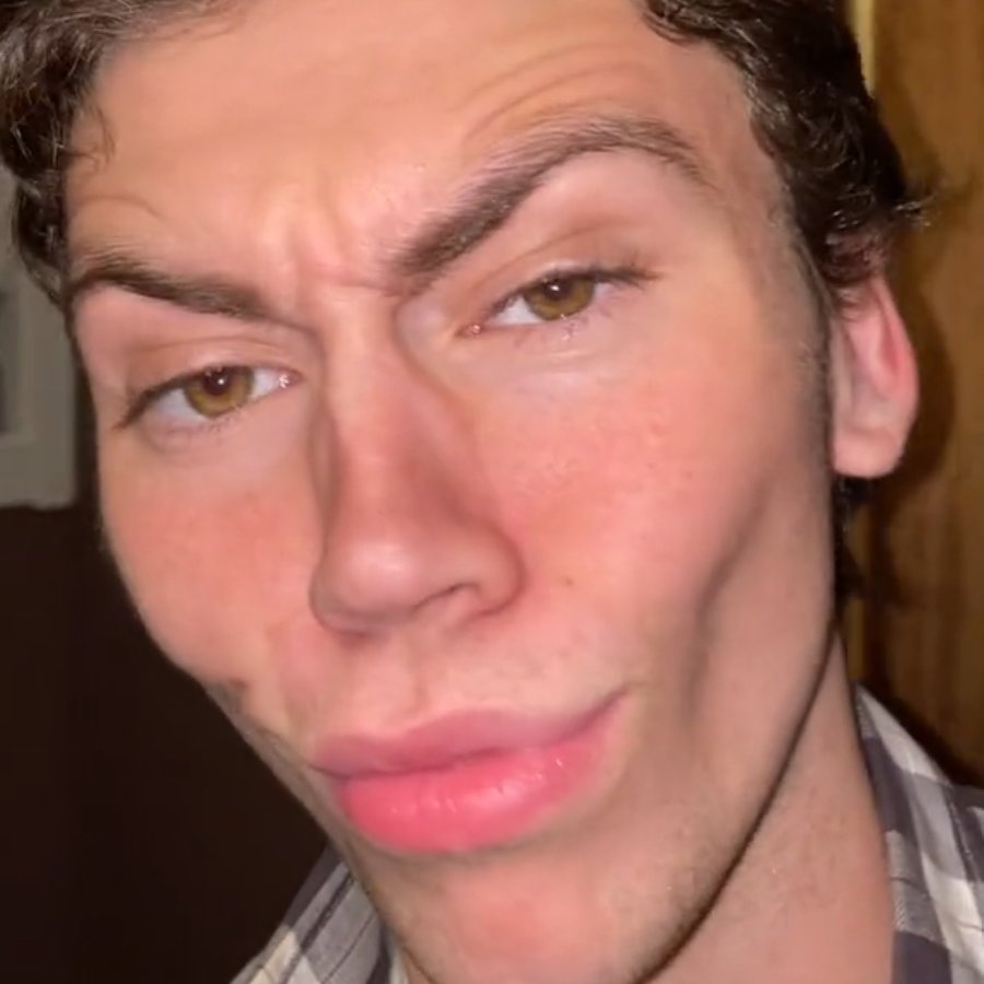 <a href="/HungarianEsport/">Hungarian National Esports Championship</a> <a href="/telekomHU/">Telekom HU</a> <a href="/esportmilla/">Esportmilla</a> <a href="/HUNESZ/">Hungarian Esports Federation</a> Megjöttünk.🤫