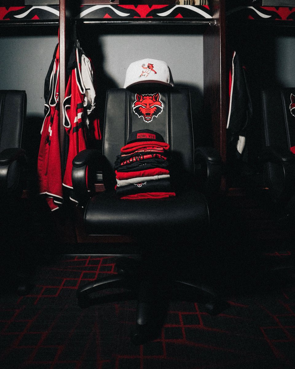 New Care Package👀🐺

#WolvesUp