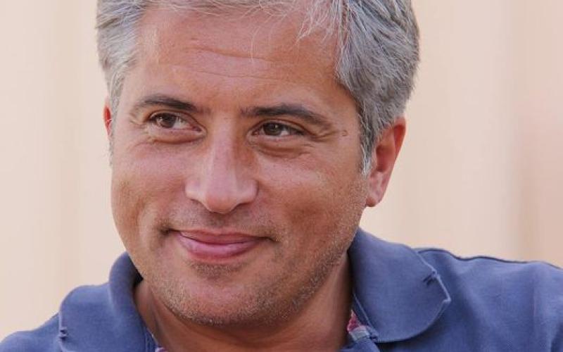 شكرا لدولة رئيس الوزراء الذي أمر بإلغاء قرار لإدارة التلفزيون بالتعاقد مع مؤثر لعمل ١٥ حلقة لرمضان بمبلغ ٤٨٠ ألف دينار