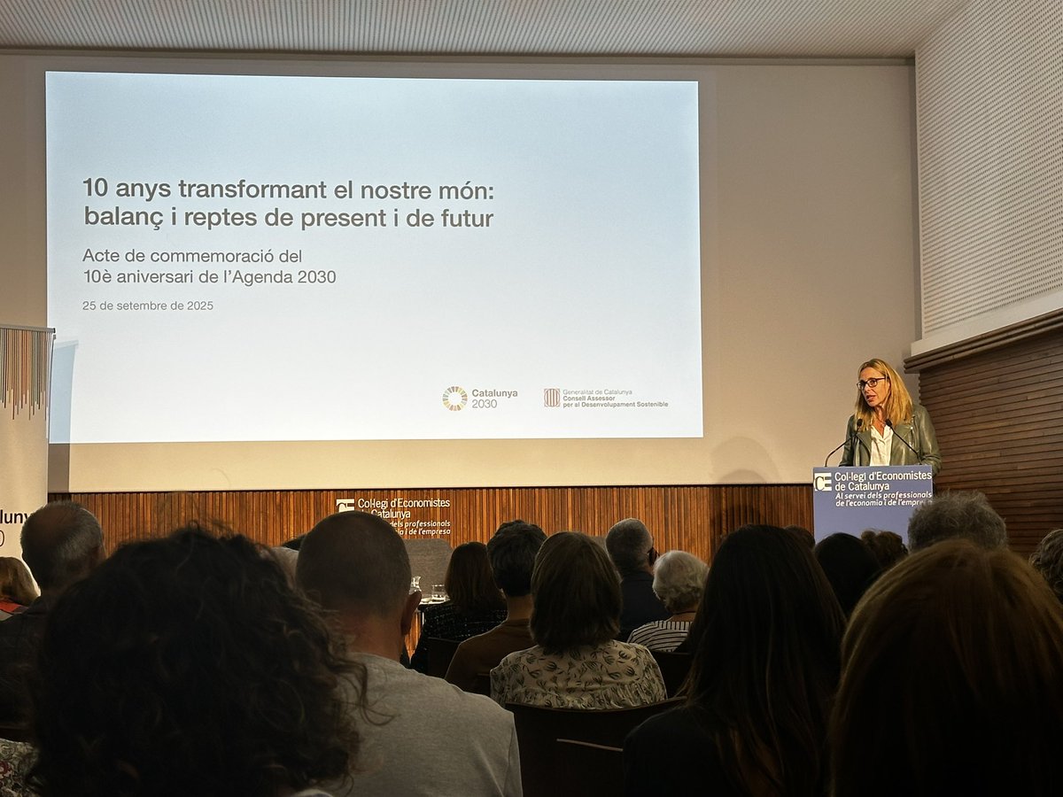 Comença l’acte dels 10 anys de l’aprovació de l’ #Agenda2030 organitzat pel Consell Assessor per al Desenvolupament Sostenible <a href="/gencat/">Generalitat de Catalunya</a> amb la vicedegana del <a href="/economistescat/">Col·legi d'Economistes de Catalunya</a> i #rectoraUOC 
Gràcies <a href="/afitob/">Àngels Fitó</a> per desmuntar alguns dels mites de l’Agenda 2030 i recordar el que significa