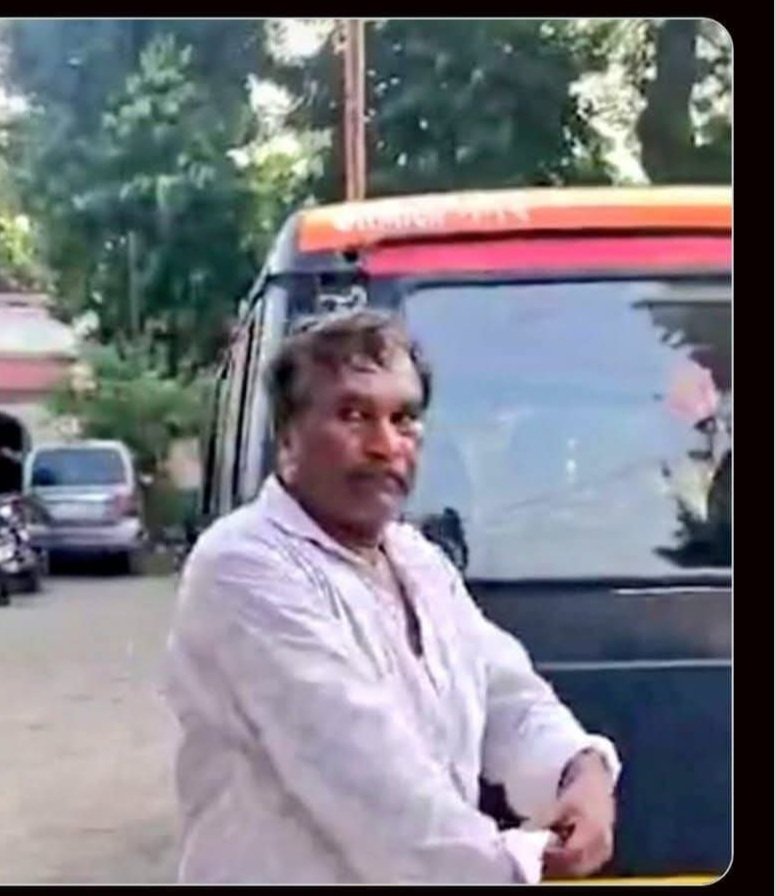 #Istandwithbrijendravermaशेर को पकड़ कर पिंजरे में तो डाला जा सकता है। लेकिन उसके अंदर की हिम्मत को कैसे तोड़ोगे? वो पिंजड़े में भी दहाड़ेगा शिक्षक के हाथ का दंड सिर्फ बच्चे के भविष्य को ही नहीं संवारता उसका दंड जब भ्रटाचार पर पड़ता है तो सत्ता घुटनों पर आ जाती है। शिक्षक जननायक