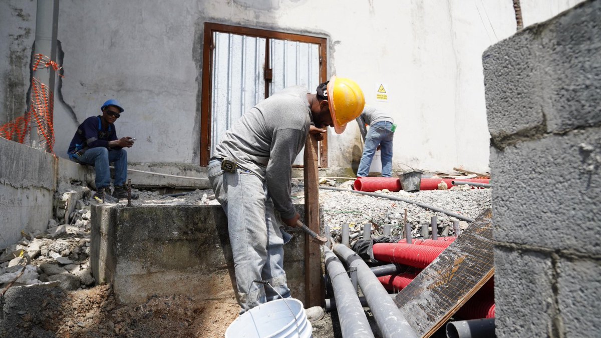 Un 70% de avance tiene el Estadio Roberto Mariano Bula 🏟️⚾️

Durante esta etapa se incluyen instalación de postes de luminarias, construcción de los dugouts y camerinos e instalación de las tuberías y desagües. <a href="/SertvDeportes/">SertvDeportes 🇵🇦</a>