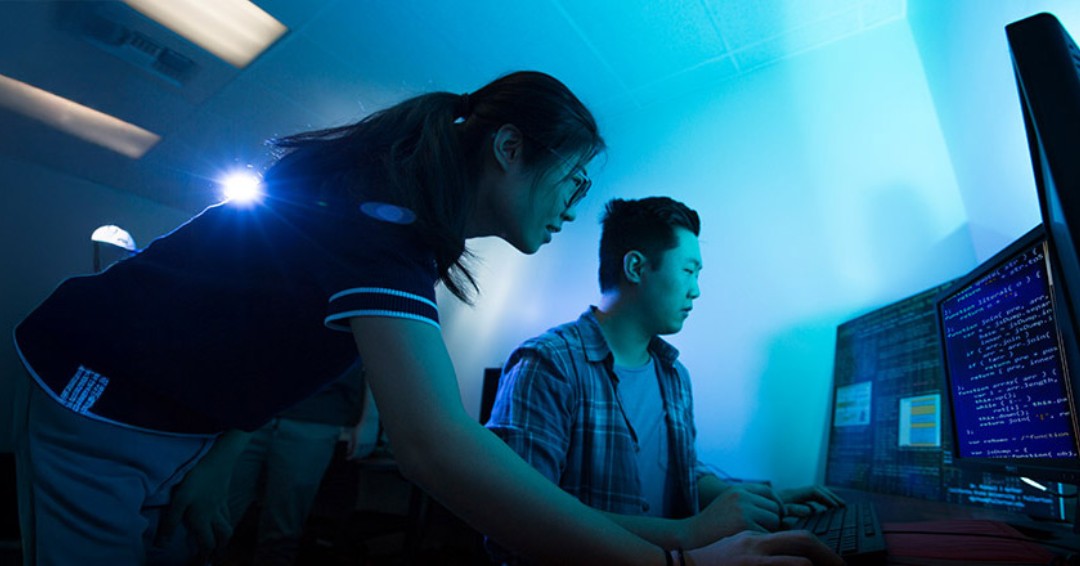 csufextension's tweet image. 🚀 Ready to level up in 2026? @csufofficial’s Accelerated M.S. in Software Engineering builds your tech + leadership skills. Apps open soon—don’t miss your chance! Apply now at @csufextension!  

#AMSE #MastersDegree #HigherEd #CSUFUniversityExtension