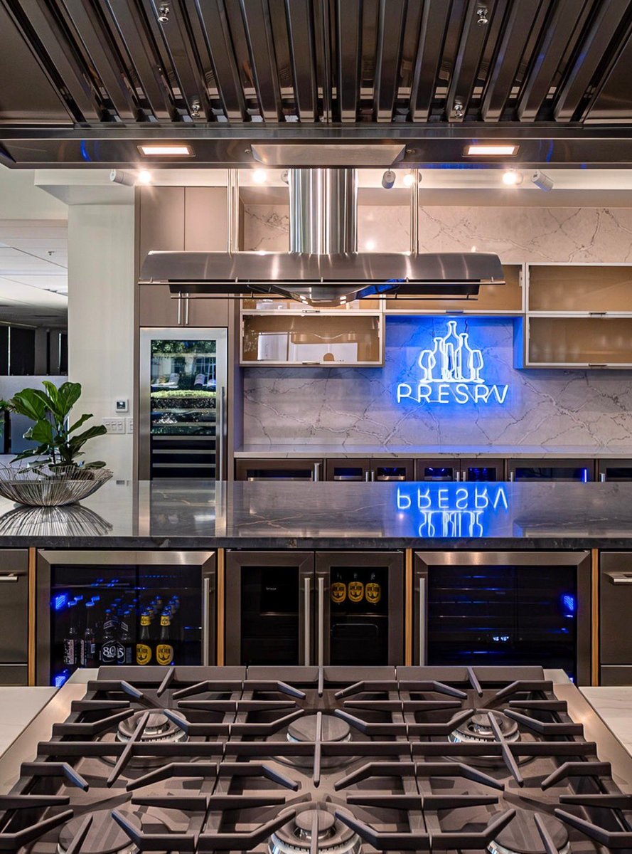 DiscoverZephyr's tweet image. Step into the Zephyr Design & Experience Center - the starting point for your next design transformation. With over 130 products on display, every corner is designed to spark ideas.
Schedule your appointment today & start bringing your vision to life.