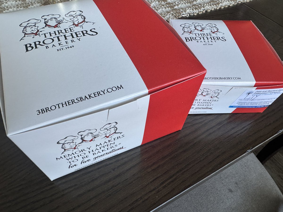 MochaManStyle.com tweet media