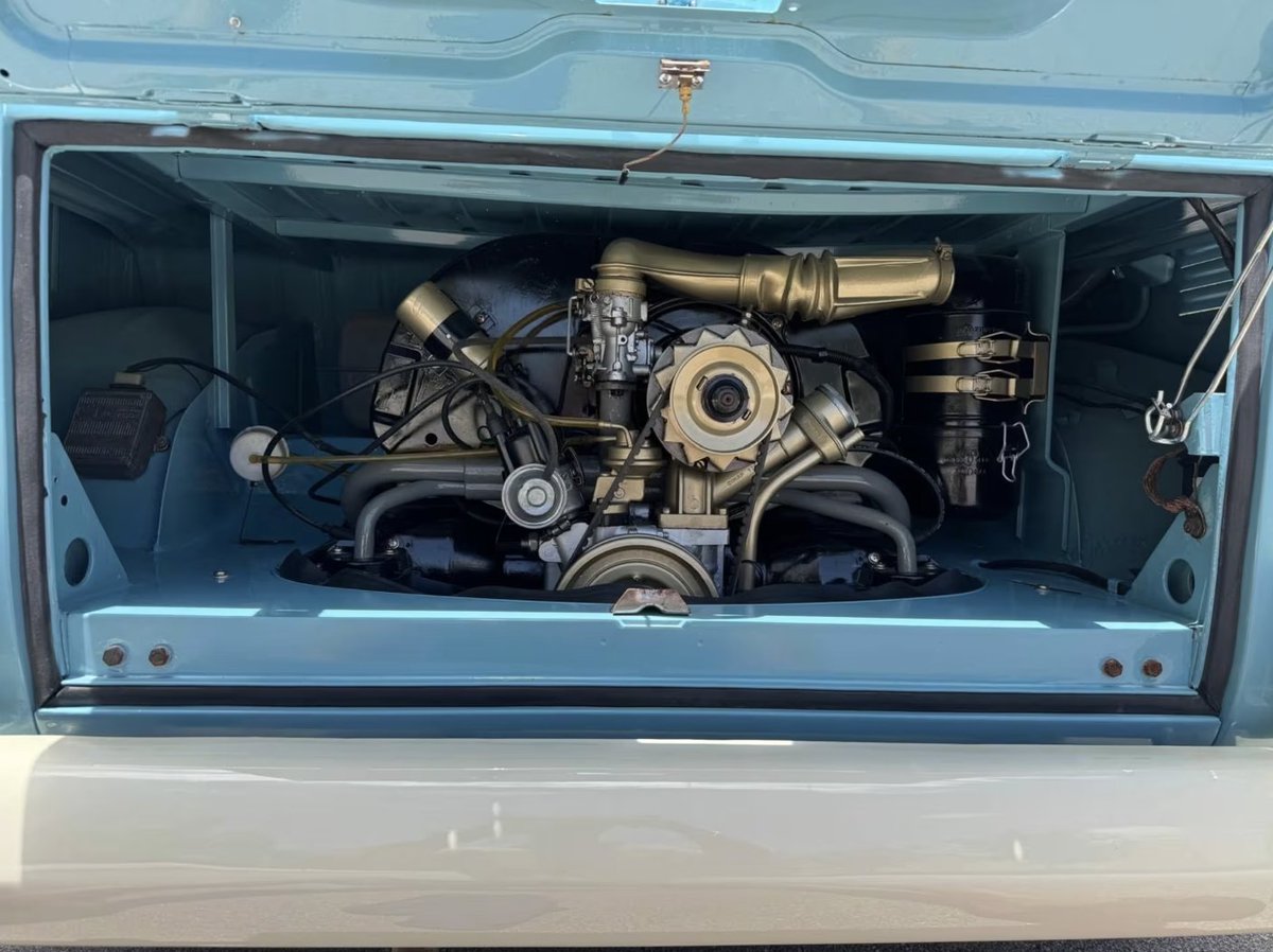 mecum's tweet photo. Offered at Mecum's Fall Special: 1973 Volkswagen Type II Bus // 1500cc Flat-4, 4-Speed

▪️Vehicle Listing: https://t.co/A6obpQGHLc
▪️Register to bid: https://t.co/YkGRnplJLc

#FallSpecial #Mecum #MecumAuctions #WhereTheCarsAre https://t.co/pMpEkhdlMs