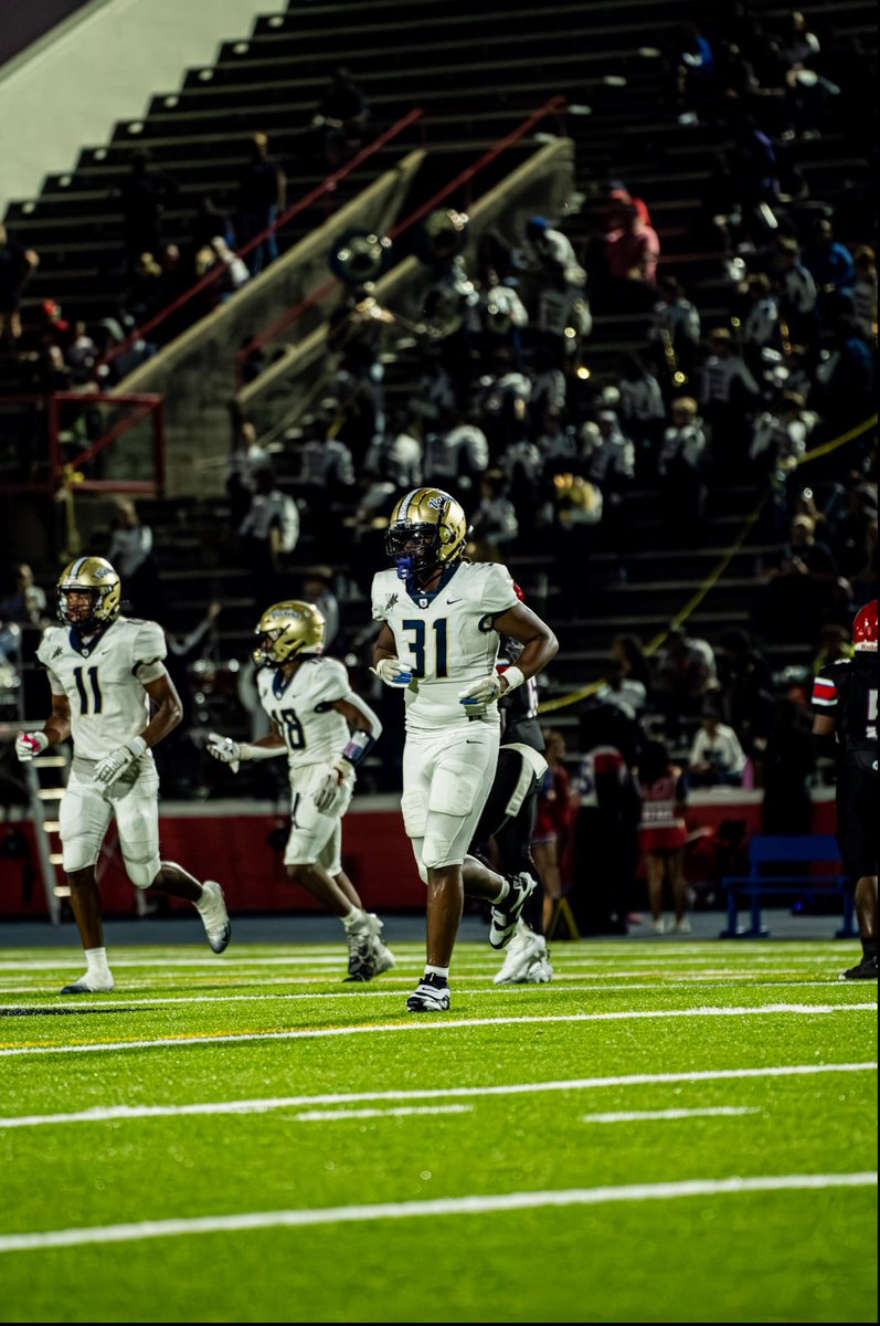 First 4 Game Film! 
<a href="/coachmlew/">Coach Marcus Lewis</a> <a href="/RecruitingVHSFB/">Varina HS Football Recruiting</a> 
hudl.com/v/2Sna93