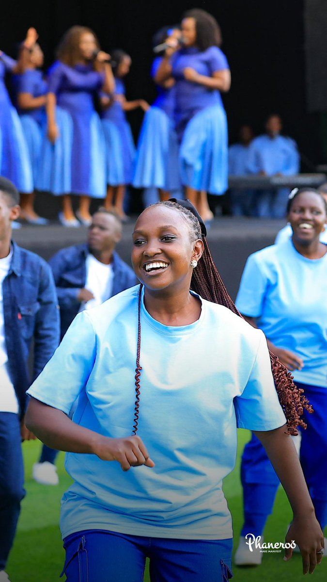 Lord, You mourn with me and dance with me, for my heart of hearts is bound to You. 

Though I walk through valleys low, I’ll fear no evil, by the waters still my soul; my heart will TRUST IN YOU!

bit.ly/Phaneroo553

#Worship
#Phaneroo | #LiveNow