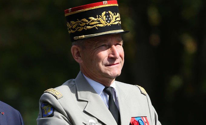 johndaviesclar1's tweet image. Ce jour 17 octobre, Pierre de Villiers 🇫🇷 appelle les militaires &quot;à prendre leurs responsabilités&quot;

(Symposium de Fort-Meslaing)