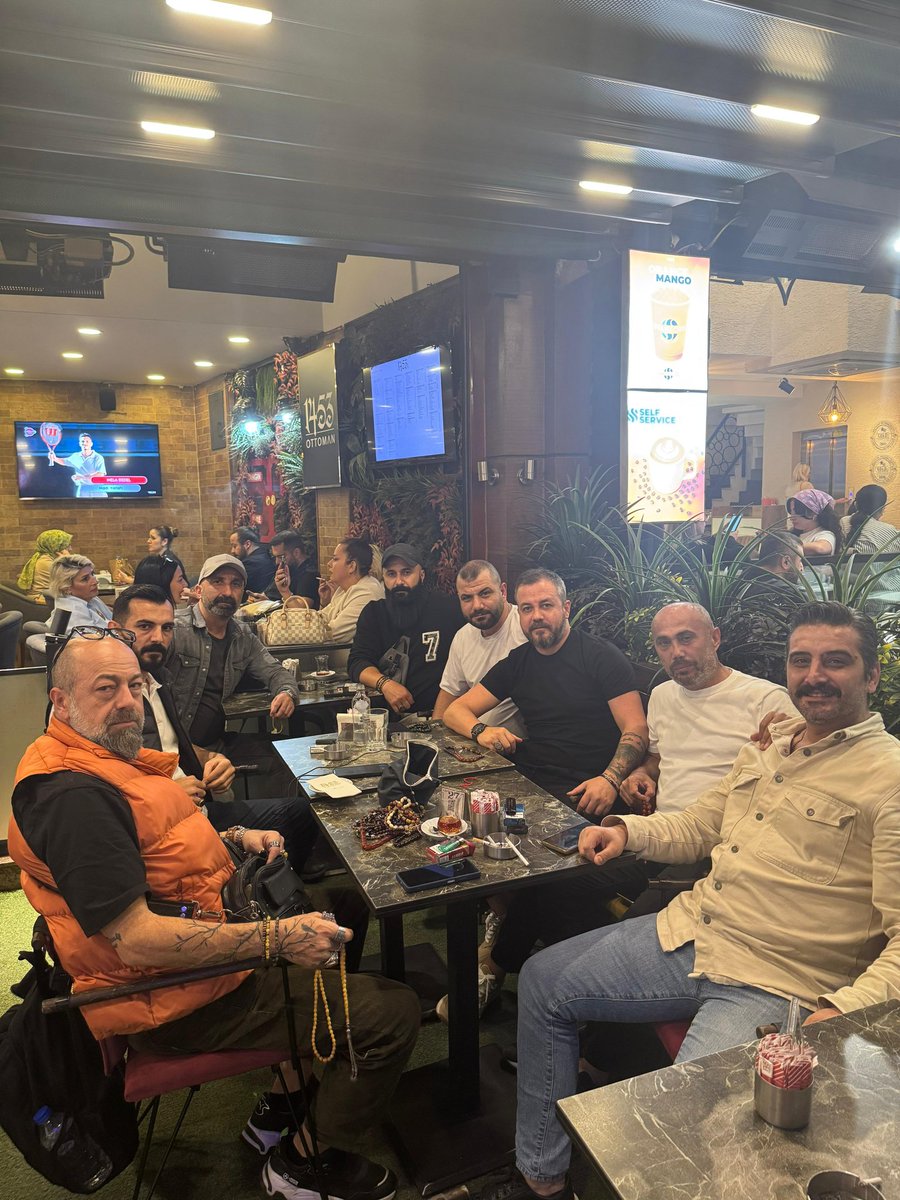 Dostla hasbihal zamanı...