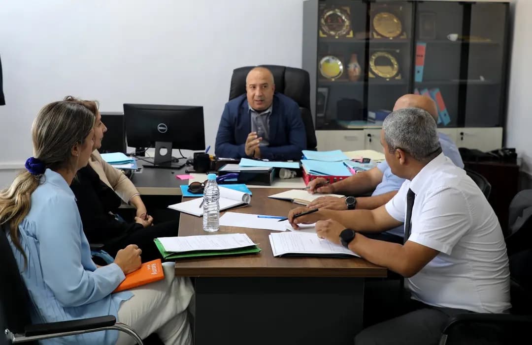 Algerie_aps's tweet photo. Vers l'élaboration d'une convention-cadre entre le ministère de la #Jeunesse et la #DGAPR 

🔗https://t.co/tbzSlVvyS8 https://t.co/xx9LPPskGk