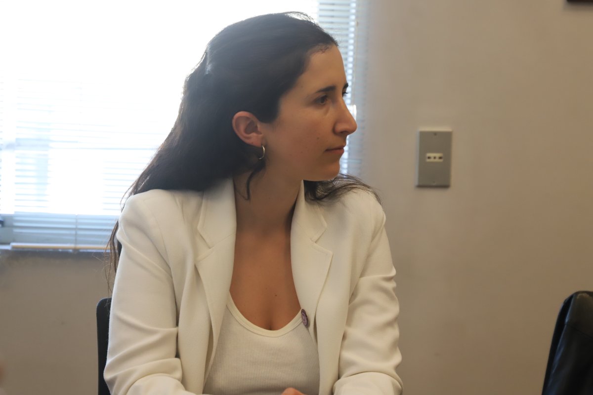 colmedchile's tweet photo. Nuestra Pdta. Nacional, Dra. Anamaría Arriagada junto a la Pdta. Consejo Regional Santiago, Dra. Francisca Crispi, se reúnen con miembros de la DIPRES para abordar las solicitudes desde el #COLMED relacionadas con la modificación de la Ley N° 15.076, que busca limitar la carga laboral de las médicas embarazadas con contratos de 22 y 28 horas, a un máximo de 44 horas semanales; y de la continuación del beneficio del Incentivo al Retiro, el cual expira en diciembre de este año.