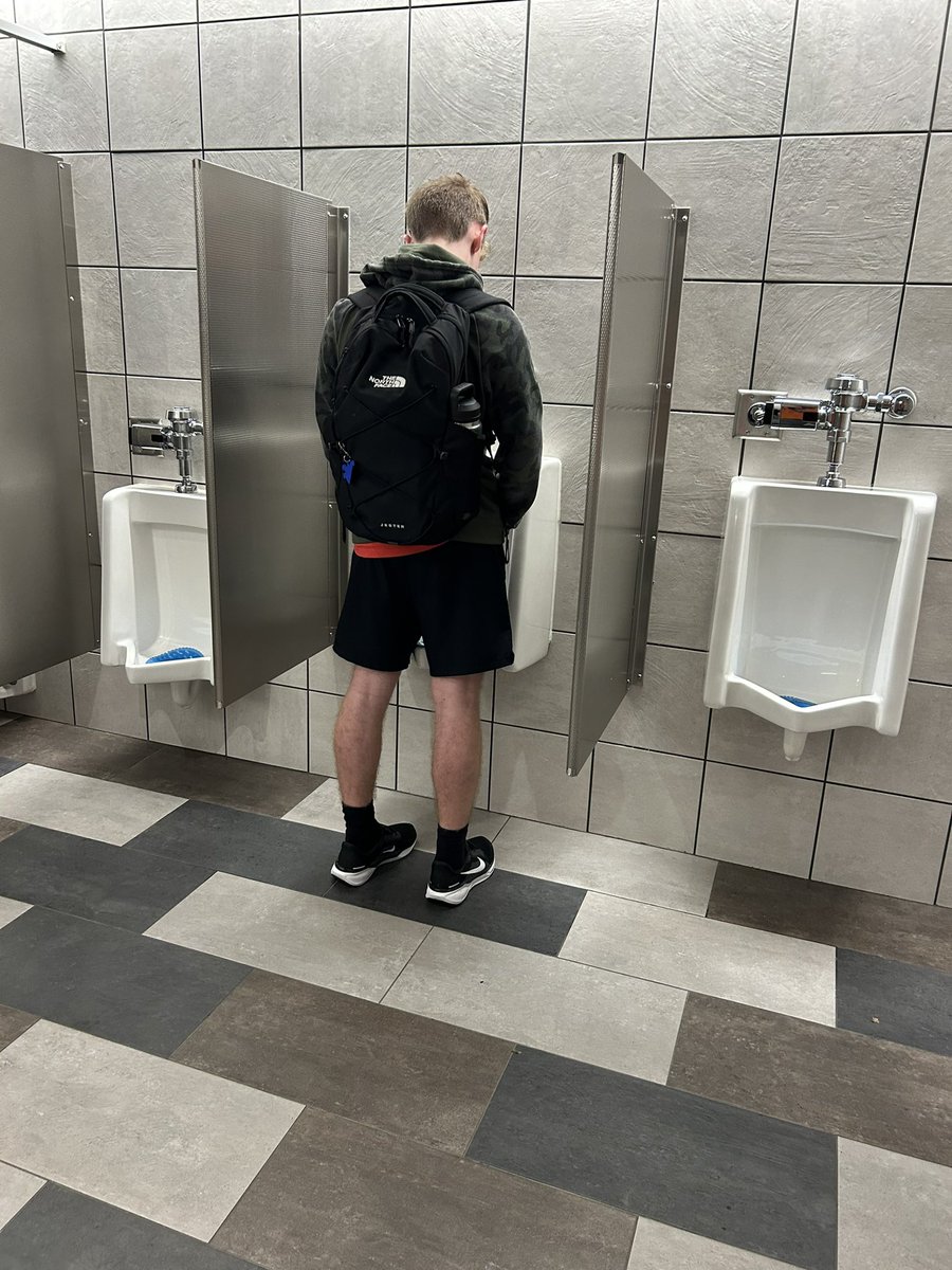 Brad “Bag Analyst” Wigglesworth tweet media