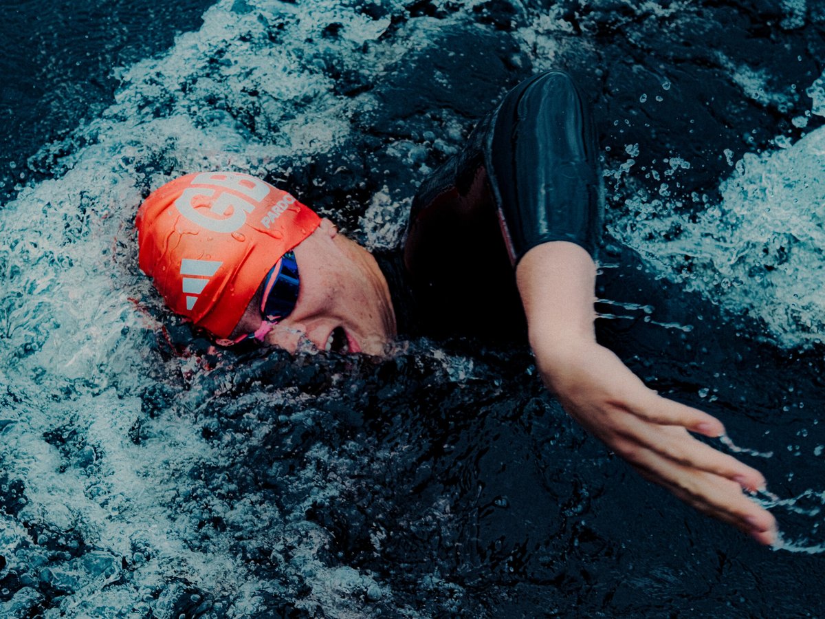 Notícias Swim Channel -> Nadador britânico olímpico bate recorde nas águas abertas: swimchannel.net/br/nadador-bri…