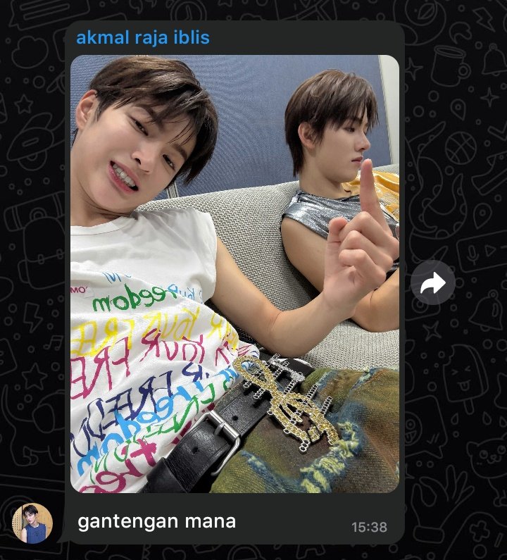 nawpixie's tweet image. pov: you befriended the troublemaker twins

keonho seonghyeon as twins few tweets au