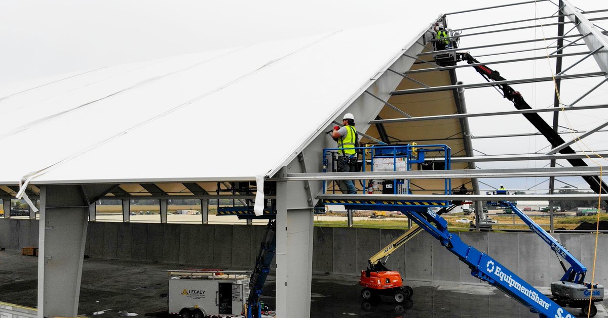 Legacy_Building's tweet image. From steel to fabric 🔩👷 This is where vision turns into reality. Our crews are putting in the work to deliver another one-of-a-kind Legacy structure. 🚧 ✨

#BuildWithLegacy #BuildingProcess #FabricInstallation #SteelAndFabric #EngineeringInAction #ConstructionLife