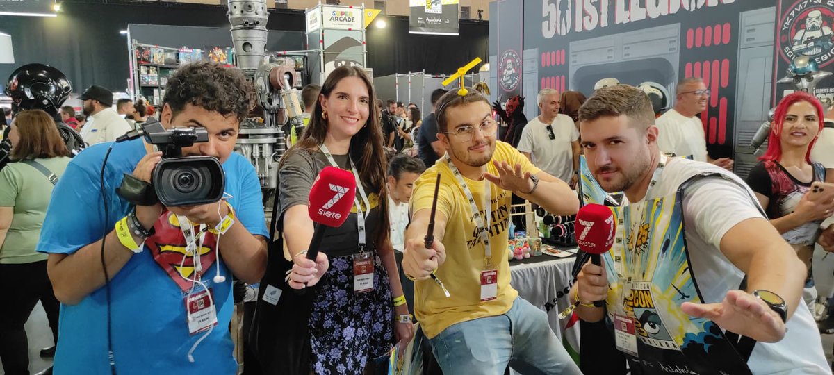 🦹🏻‍♀️🦸🏼El equipo de 7TV Málaga se ha recorrido toda la <a href="/comicconmalaga/">Comic-Con Málaga</a> para que la disfruten desde casa.

📺A partir de las 19.00h, el magazine de #LasSiete te lleva al evento más importante del mundo 'friki'.

#Malaga #comics #frikismo