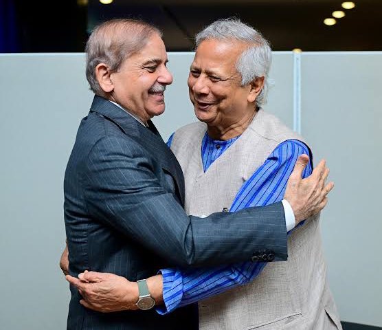 #BREAKING After 10 years, Pakistan and Bangladesh agree to revive Karachi–Dhaka flights &amp; sea routes.