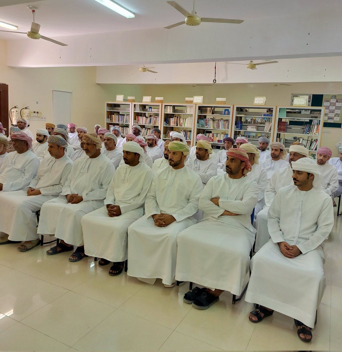 الخميس 25 / 9 / 2025م
اجتماع الجمعية العمومية لمجلس أولياء الأمور و الشيخ عبدالمحسن الشكري رئيساً للمجلس للفترة القادمة .