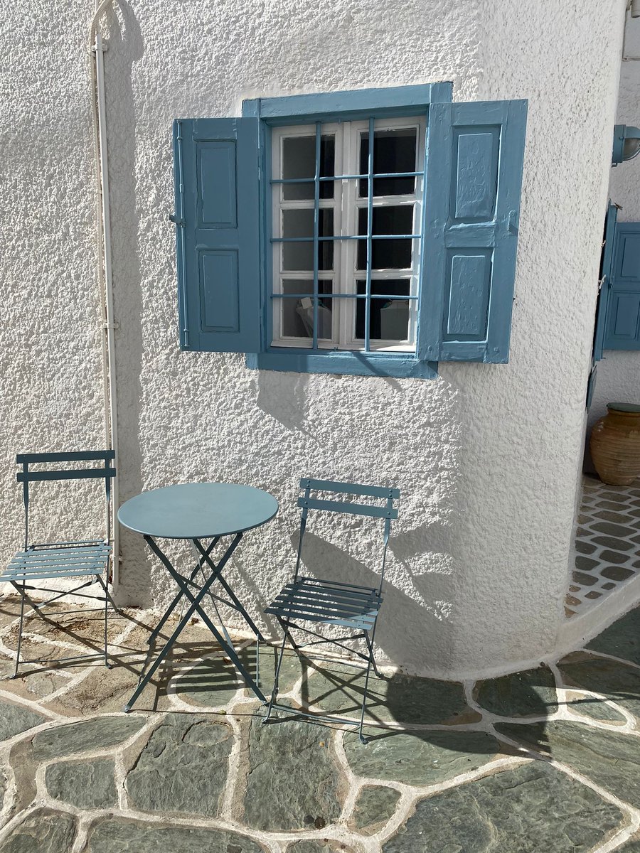 maryanne_pope's tweet photo. Writers gotta write wherever they are!

This place was peaceful and inspiring!

#writerslife #travelingwriter #greece https://t.co/9jmd8bbDoB