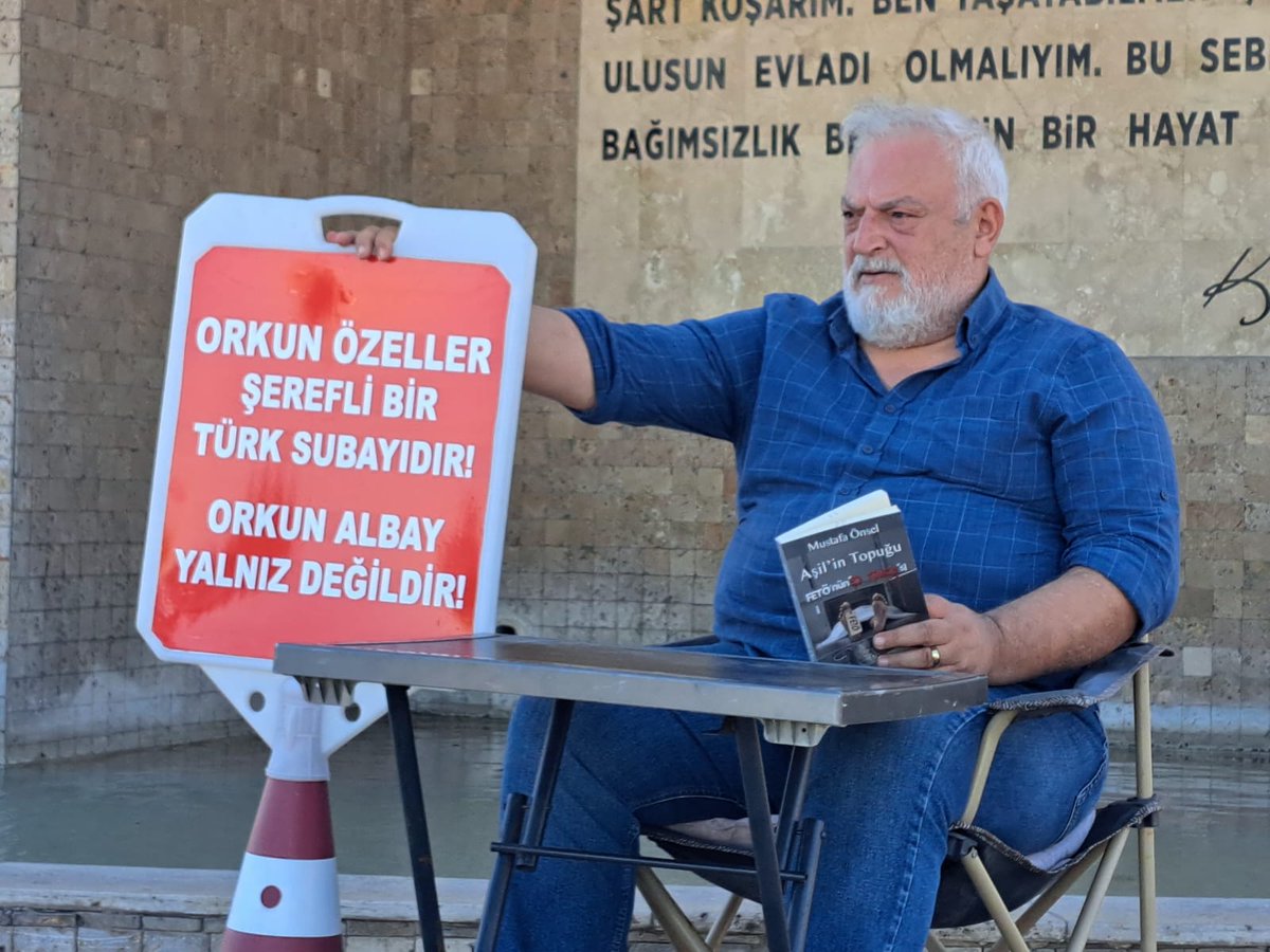 Orkun Özeller şeref timsali bir Türk Subayıdır ve asla yalnız değildir. 3. Gün. #OrkunÖzellerYalnızDeğildir
