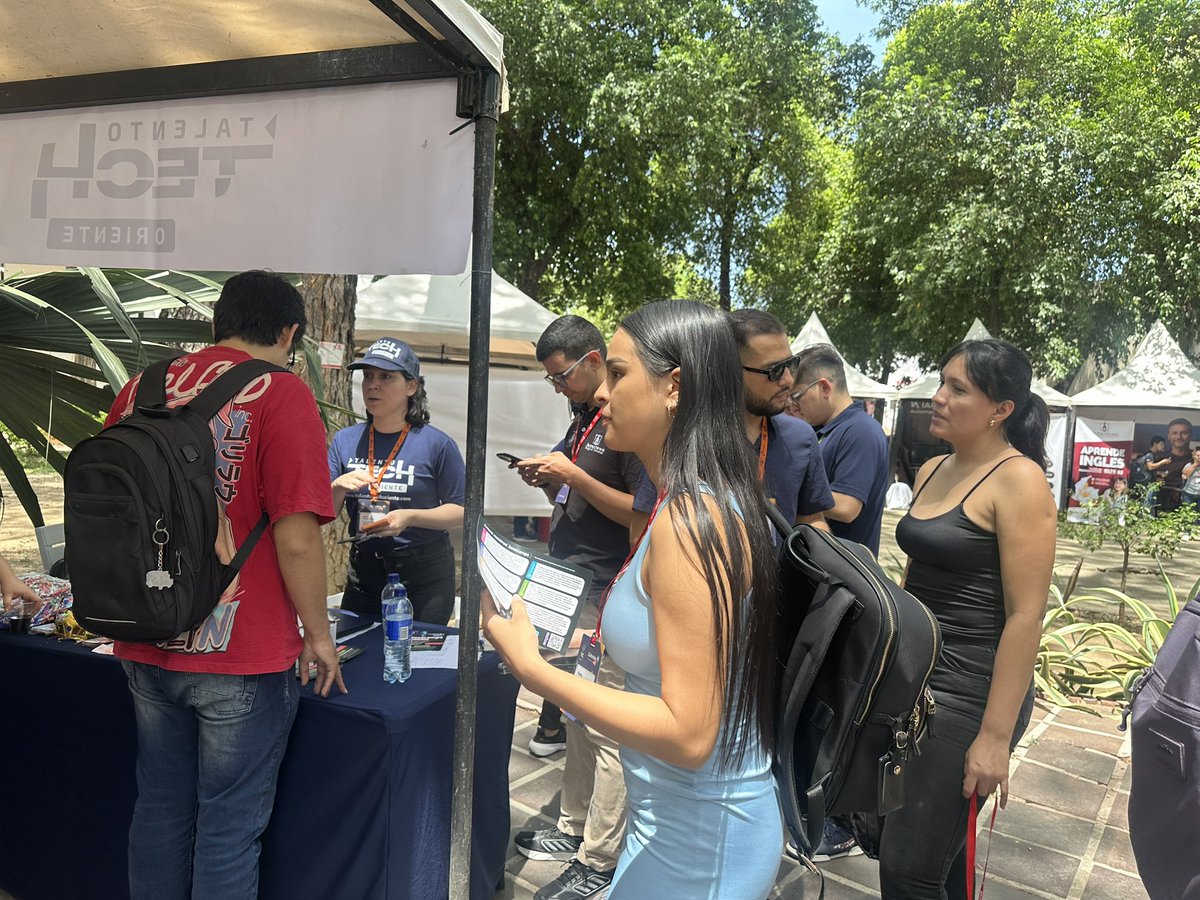 Col4punto0's tweet image. 🚀 ¡El futuro digital te espera!
Conoce #TalentoTECH en #Colombia40 Cúcuta y descubre cómo acceder a formación gratuita en programación, IA, datos y más.
👉 Inscríbete en talentotech.gov.co