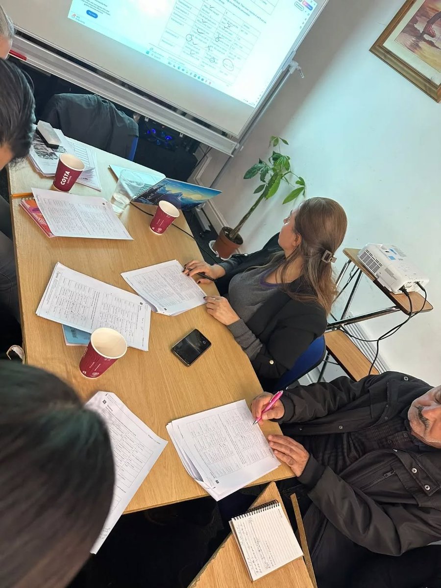 CAS_rochdale's tweet photo. In today’s ESOL session, participants explored how to read the clock, understand time, and describe the seasons. They also practiced building proper sentences to confidently express these everyday concepts.

#casrochdale #esolclass #communitylearning #actiontogether https://t.co/NjJjtqa8e5