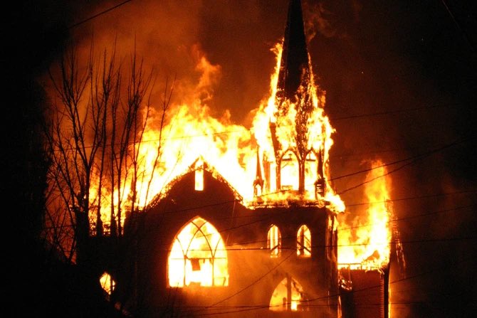 wraithguard666's tweet photo. It’s that time of year. I will never respect those who worship a corpse nailed to a tree. https://t.co/9Qyy8MuWTM