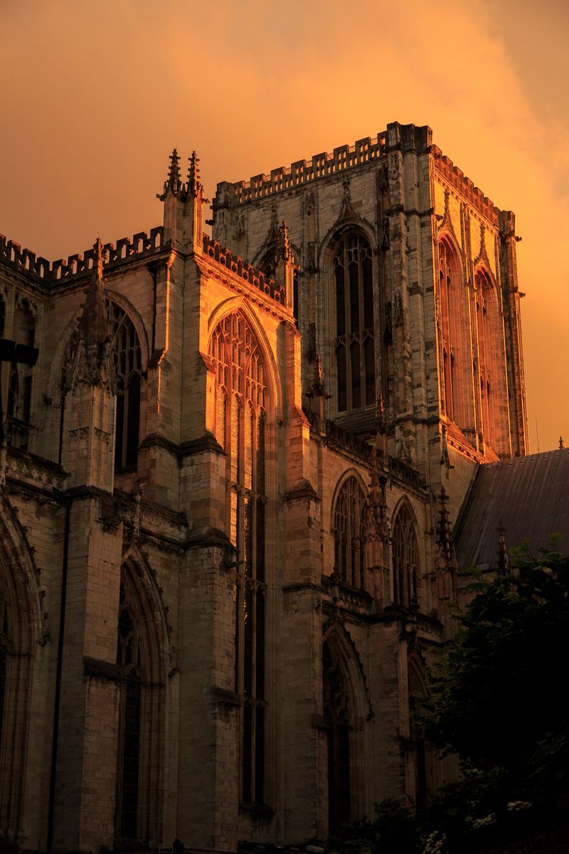 York Minster tweet media