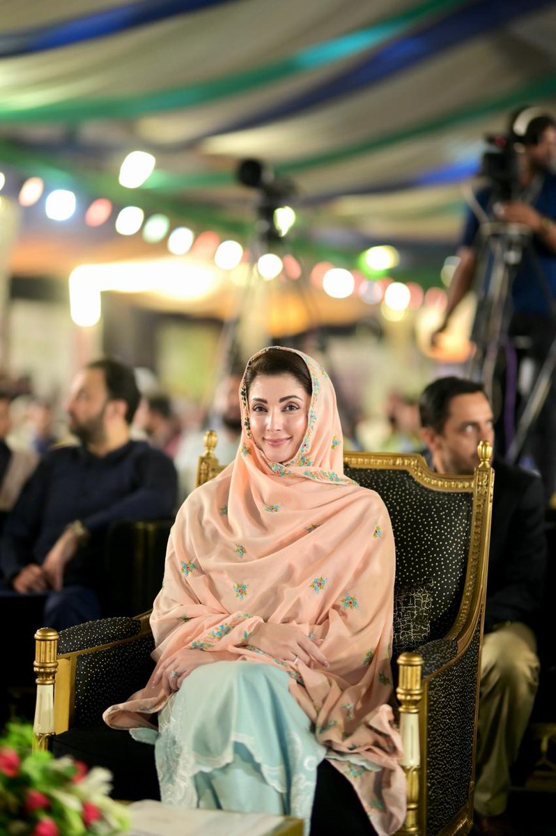 SZahra514's tweet photo. میری شیرنی 🐯 
شہزادی 😍
امید سحر 🤗 
پاکستان کی بیٹی 🫡 
عکس نواز❣️ 
عکس کلثوم 💕
پنجاب کی محافظ💓 
پاکستان کی شان🇵🇰 
ہماری جان💖
محترمہ مریم نواز شریف صاحبہ 😘 https://t.co/HRSmDLrvdX