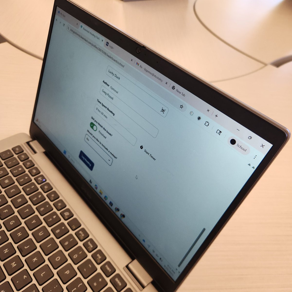 NimitzLibrary's tweet image. What a great day of reading!! @NimitzVikings got the @zoobeanreads Igniter badge, during orientation we learned how to log minutes...AND I have three teachers that have earned Benny's for their classroom! @IrvingLibraries #valhallareads