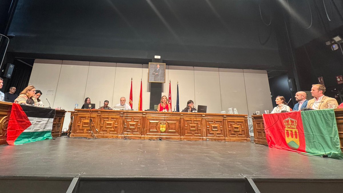 <a href="/rmarinvergara/">ℝ𝕠𝕓𝕖𝕣𝕥𝕠 𝕄𝕒𝕣í𝕟 𝕍𝕖𝕣𝕘𝕒𝕣𝕒</a> <a href="/ppmadrid/">PP Comunidad de Madrid</a> <a href="/ppopular/">Partido Popular</a> <a href="/NunezFeijoo/">Alberto Núñez Feijóo</a> <a href="/IdiazAyuso/">Isabel Díaz Ayuso</a> <a href="/Mtelladof/">Miguel Tellado</a> <a href="/SerranoAlfonso/">Alfonso Serrano</a> <a href="/EsterMunoz85/">ESTER MUÑOZ</a> <a href="/LSacedaG/">Luis S.G.</a> <a href="/nnggalcorcon/">NNGG Alcorcón 🇪🇸</a> Siempre Alcorcón. 
Alcorcón nos importa.