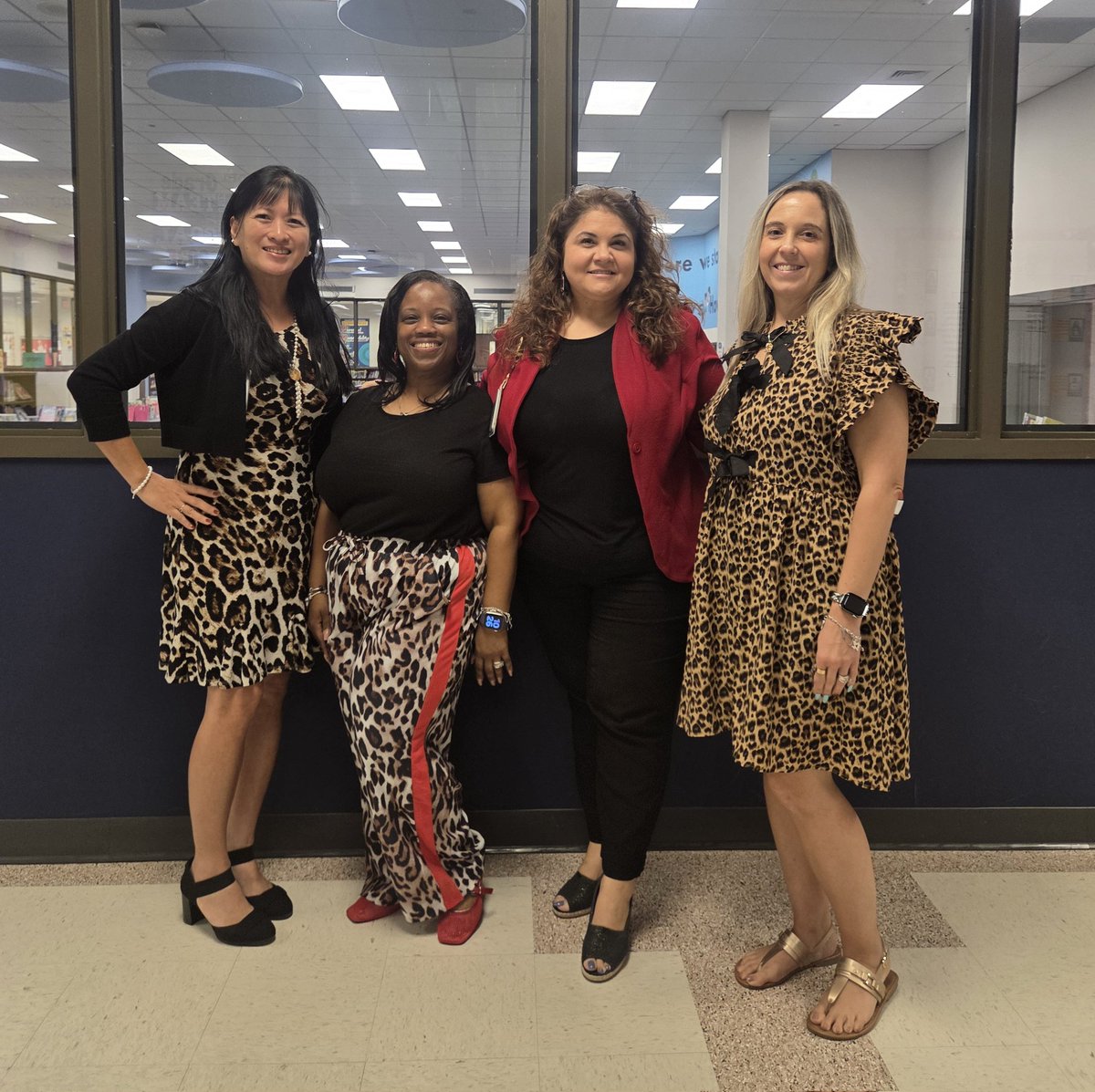 MatturroMEd's tweet image. When Admin &amp;amp; ILT wardrobes are in sync, a picture is a must!! ❤️🐾🖤
@dtwong1997 @Sims_HicksMath @martinez_stars