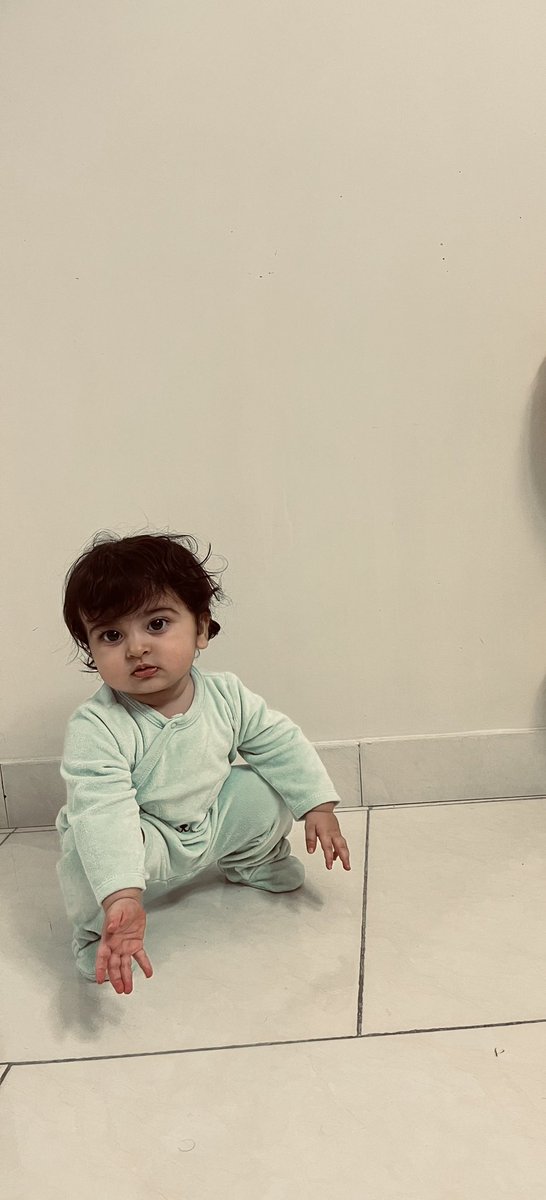 Fatemehamidi77's tweet photo. وضعیت انرژی زنانم🧔🏻‍♂️😅 https://t.co/HoNGUaXQ18