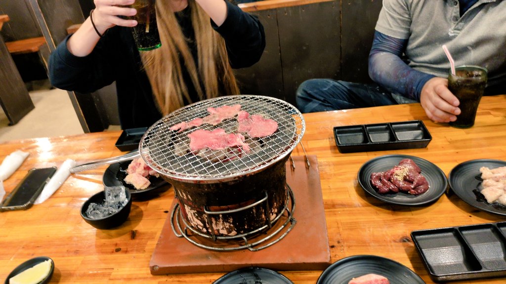 ドンキ徘徊してたら、とあるカップルと遭遇して、そのまま流れで焼肉屋へ😂w

29日に到着予定の物が帰って来たら届いてた🥹
金曜日までには届いて欲しいなって一昨日注文したけど、やっぱAmazonさんはだいたい1日〜3日前には届くから助かる🙏
遅かったらクレームくるけど、早かったらノークレーム作戦