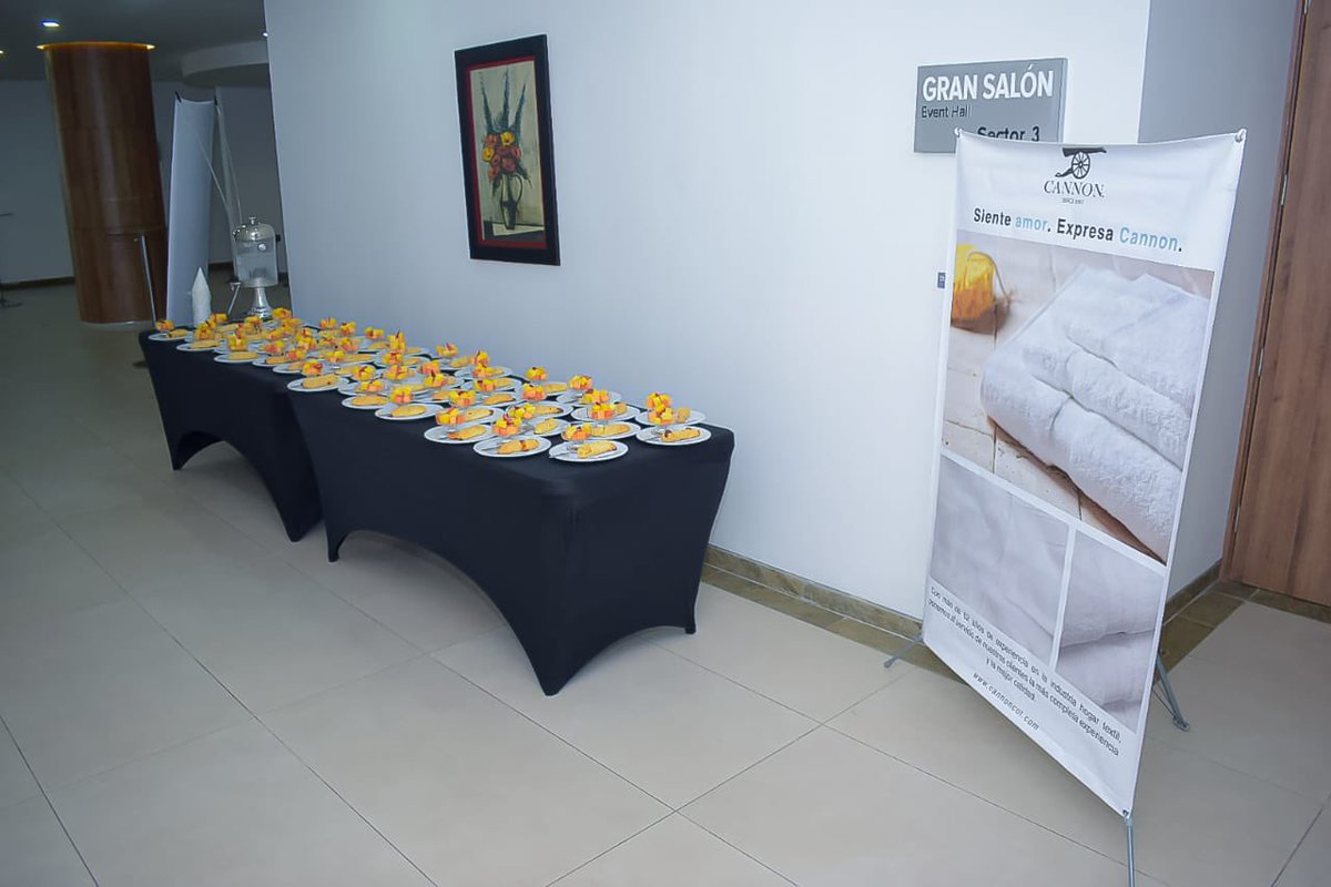 bascbquilla's tweet image. #AEstaHora en el #ForoBASCyAMCHAM una pausa para que los asistentes puedan disfrutar de un refrigerio, cortesía de #IndustriasCannon y #Unibol

#SomosBASC #CadenadeSuministroSegura #SupplyChainAl