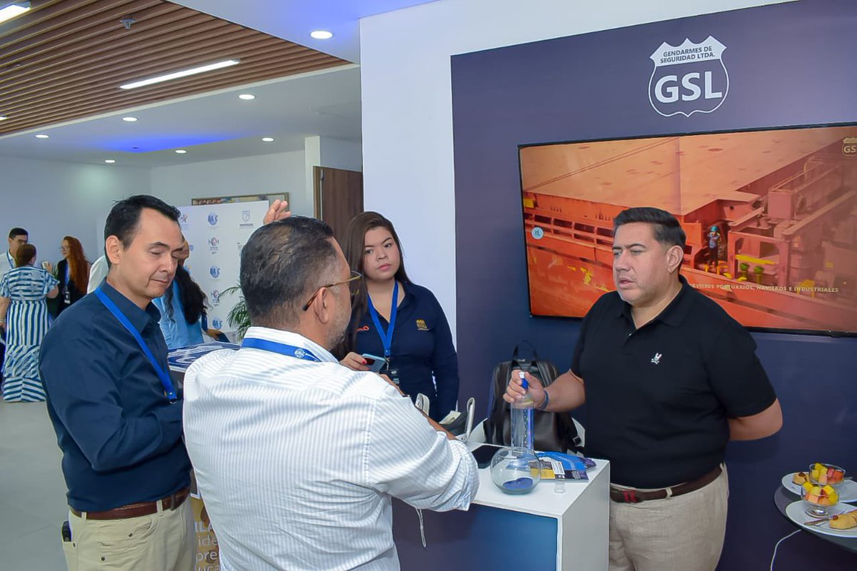 bascbquilla's tweet image. #AEstaHora en el #ForoBASCyAMCHAM una pausa para que los asistentes puedan disfrutar de un refrigerio, cortesía de #IndustriasCannon y #Unibol

#SomosBASC #CadenadeSuministroSegura #SupplyChainAl