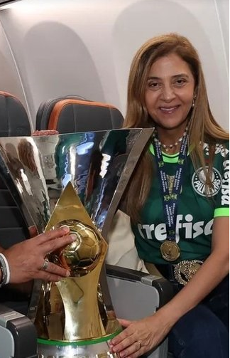 Esta mujer sabe mas de fútbol que Brito y Di Carlo