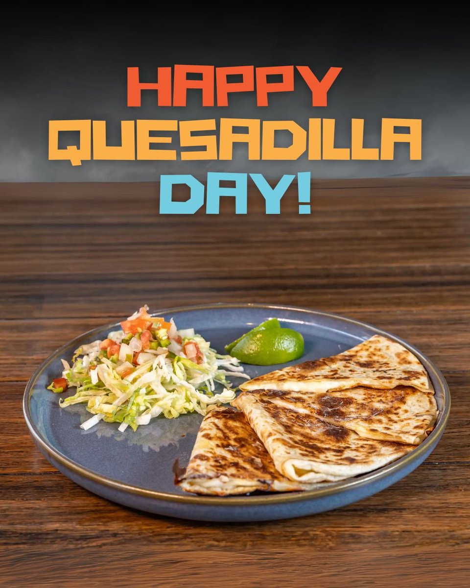 Cheese, please! 🧀 This National Quesadilla Day, treat yourself to the ultimate comfort food—crispy, gooey, and oh-so-delicious. 💚

verdeeatdrink.com

#VerdeEatDrink #Verde #BoulderEats #LouisvilleEats #MexicanFood #COFoodie