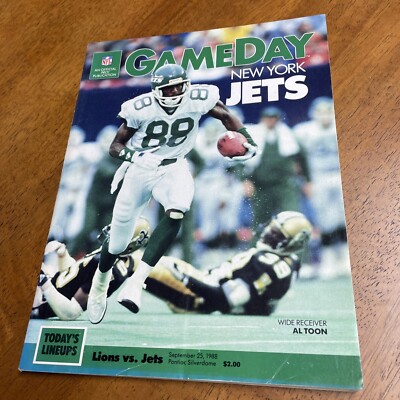 nyjetshistory's tweet photo. @nyjets improved to 2-1 at the Silverdome and 3-2 vs the Lions overall

Improved to 3-1 on the season after 3rd straight win

Scott Mersereau 2nd career game with more than 1 sack

John Booty had Int in 2nd consecutive game

#JetUp #Jetshistory https://t.co/vB0ZSWW3in