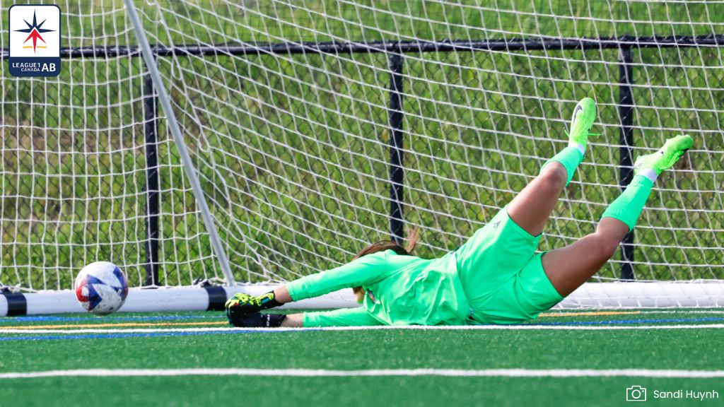 Goals from Brooke Burrows and Isabella Dipalma powered <a href="/calgary_rangers/">Calgary Rangers</a> to a 2️⃣-1️⃣ victory over <a href="/scottishunited/">Edmonton Scottish United SC</a> in June. 🎯

View the full album from the game on the League1 Alberta Flickr 👉 sport.li/nk-RANvsSCO

#L1AB #ThrowbackThursday #TBT