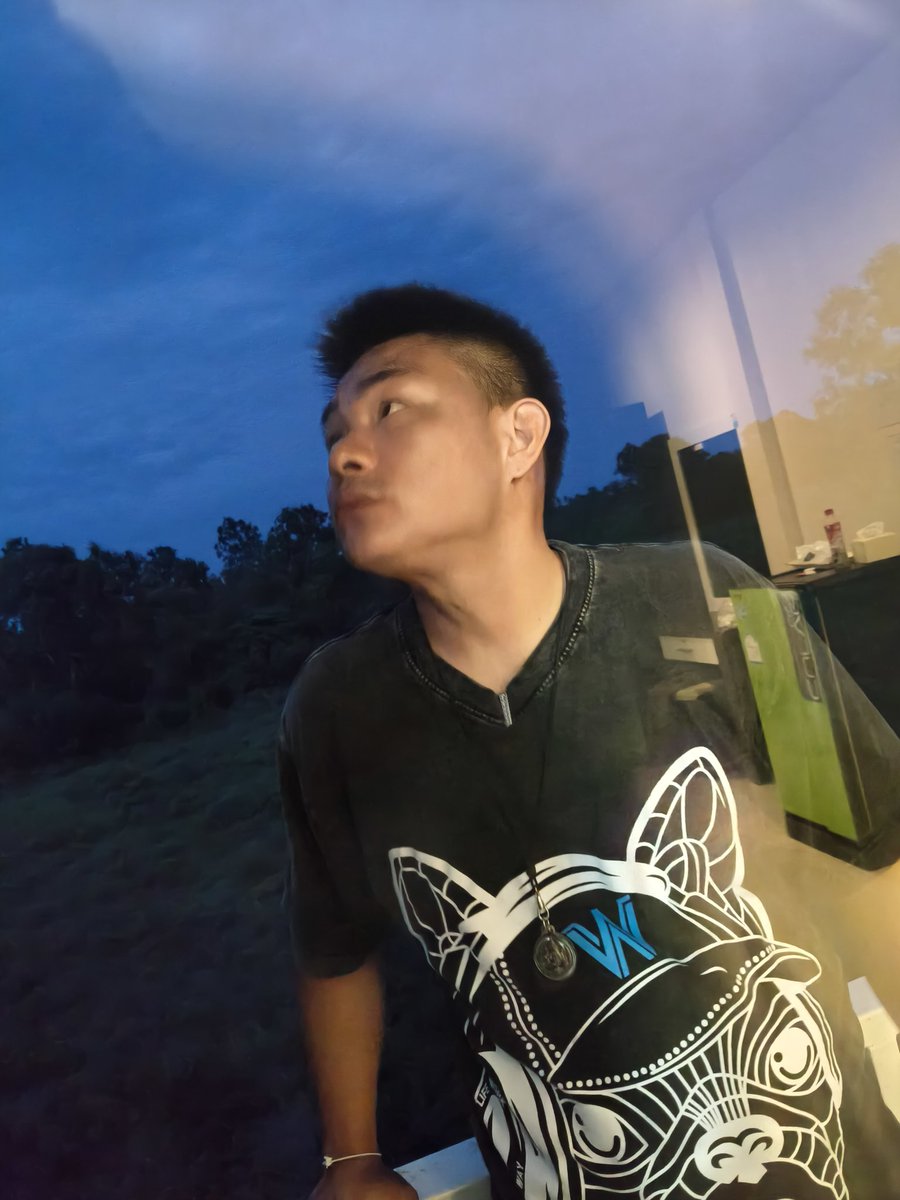 ขุนแผนแสนสะท้าน tweet media